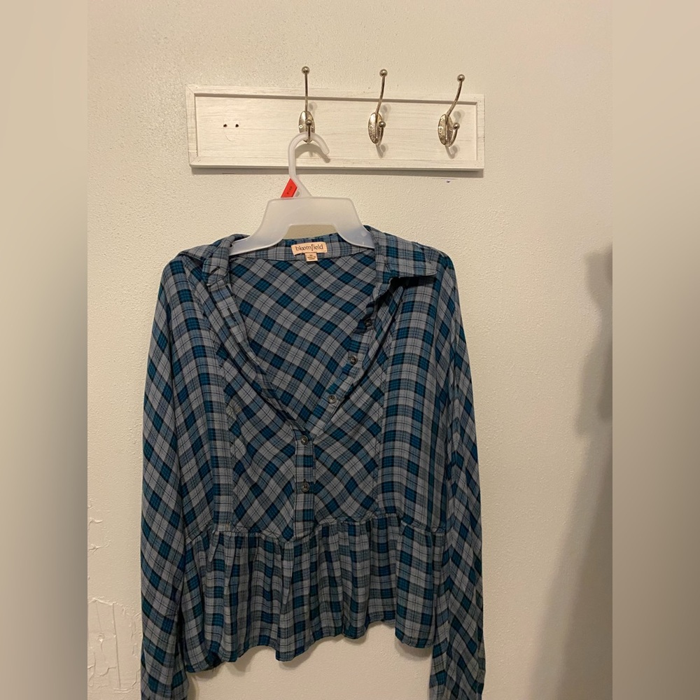 Blue Flowy